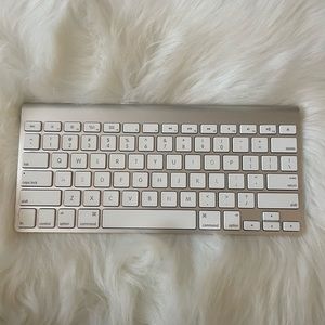 Apple keyboard